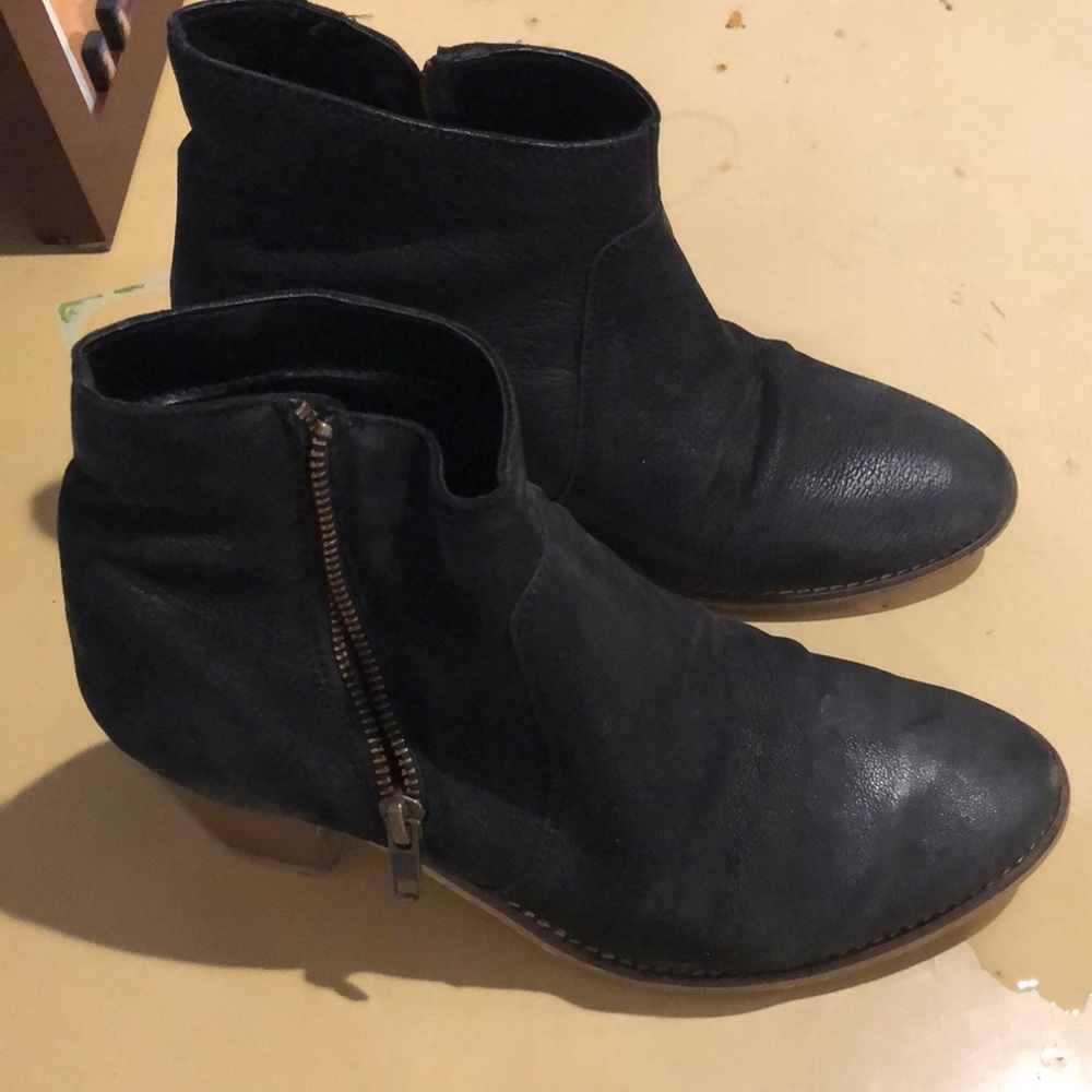 Booties - Picture 3 of 4